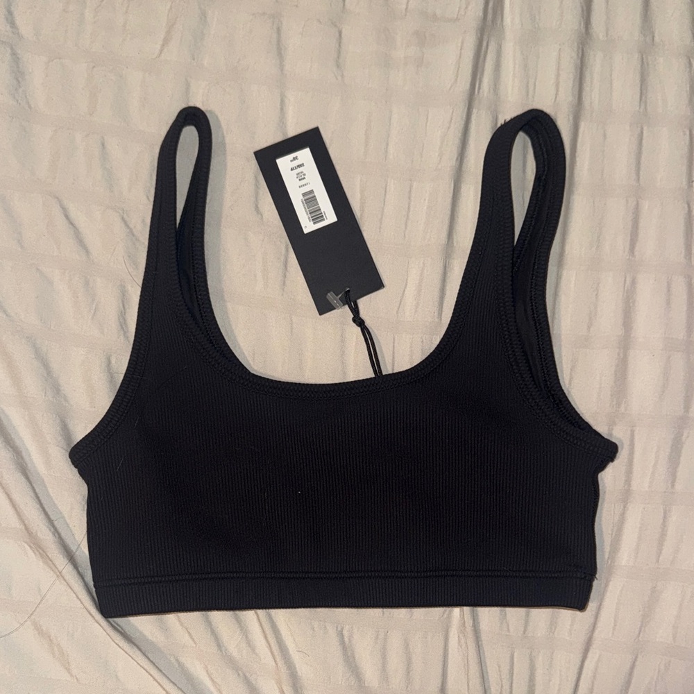 Ribbed Scoop Neck Sports Bralette - Black